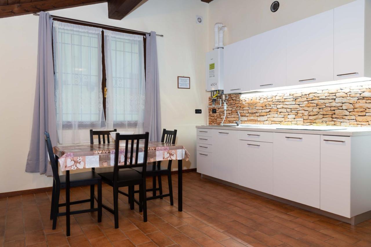 Il Falco Castellarano Bagian luar foto